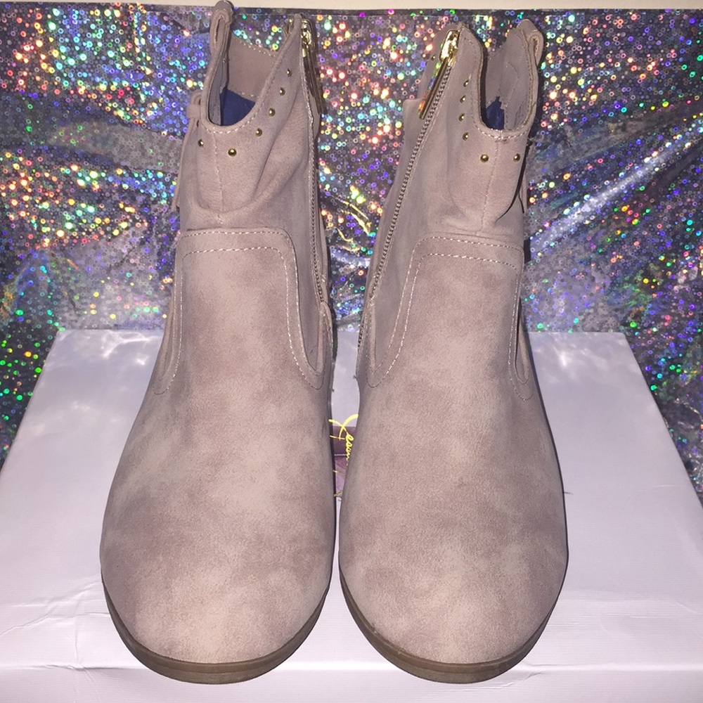 Jessica Simpson Booties - Picture 2 of 4